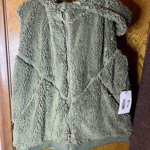 Zyia Olive Teddy Hooded Vest NWT XXXXL